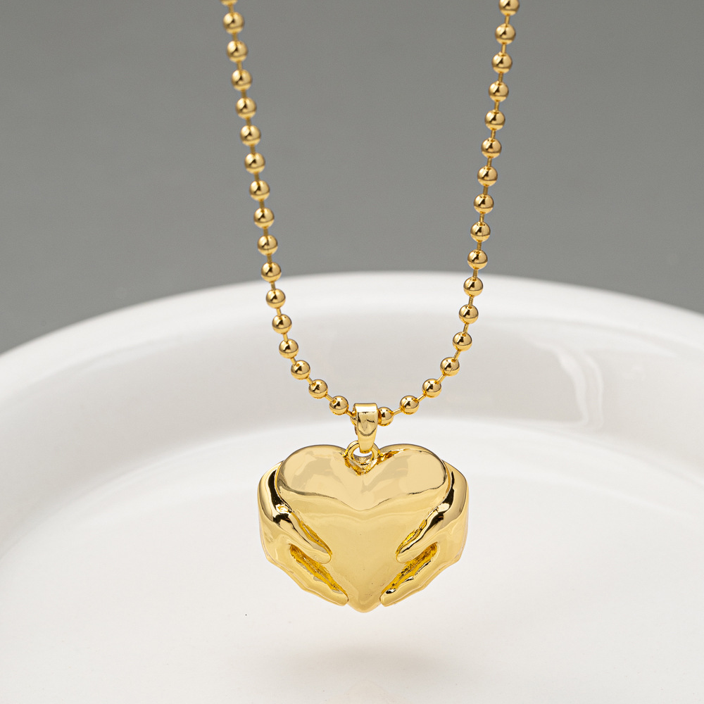French Retro Little Fragrant Love Pendant Simple Everything With Simple Temperament Fold With Personality Necklace Women's Jewelry