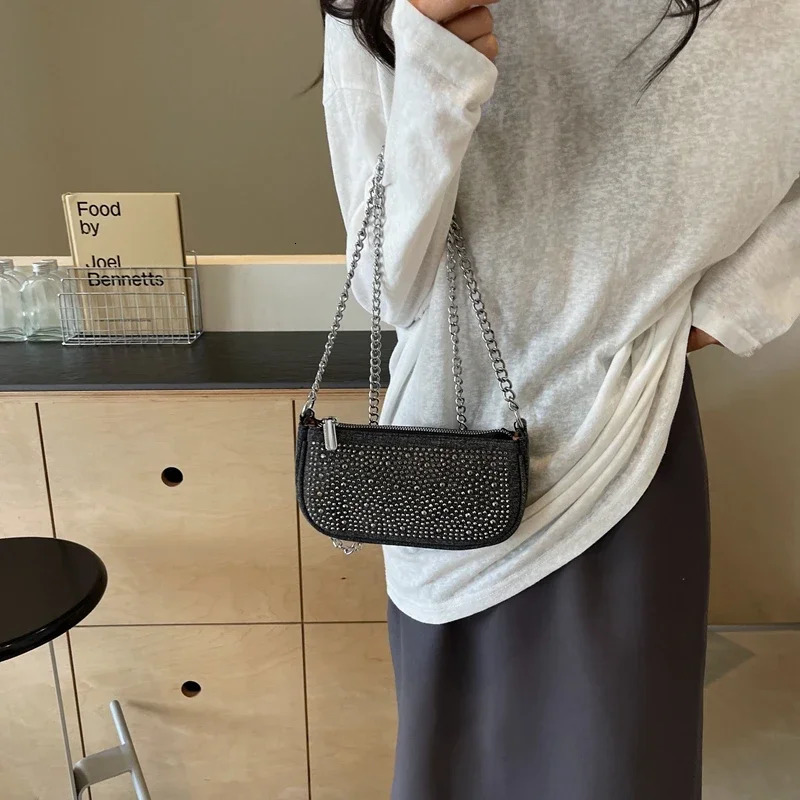 Womens Rivet Denim Crossbody Clutch Bags Versatile Chain Single Shoulder Sequined Handbags Female All-match Zipper Phone Purse 250306