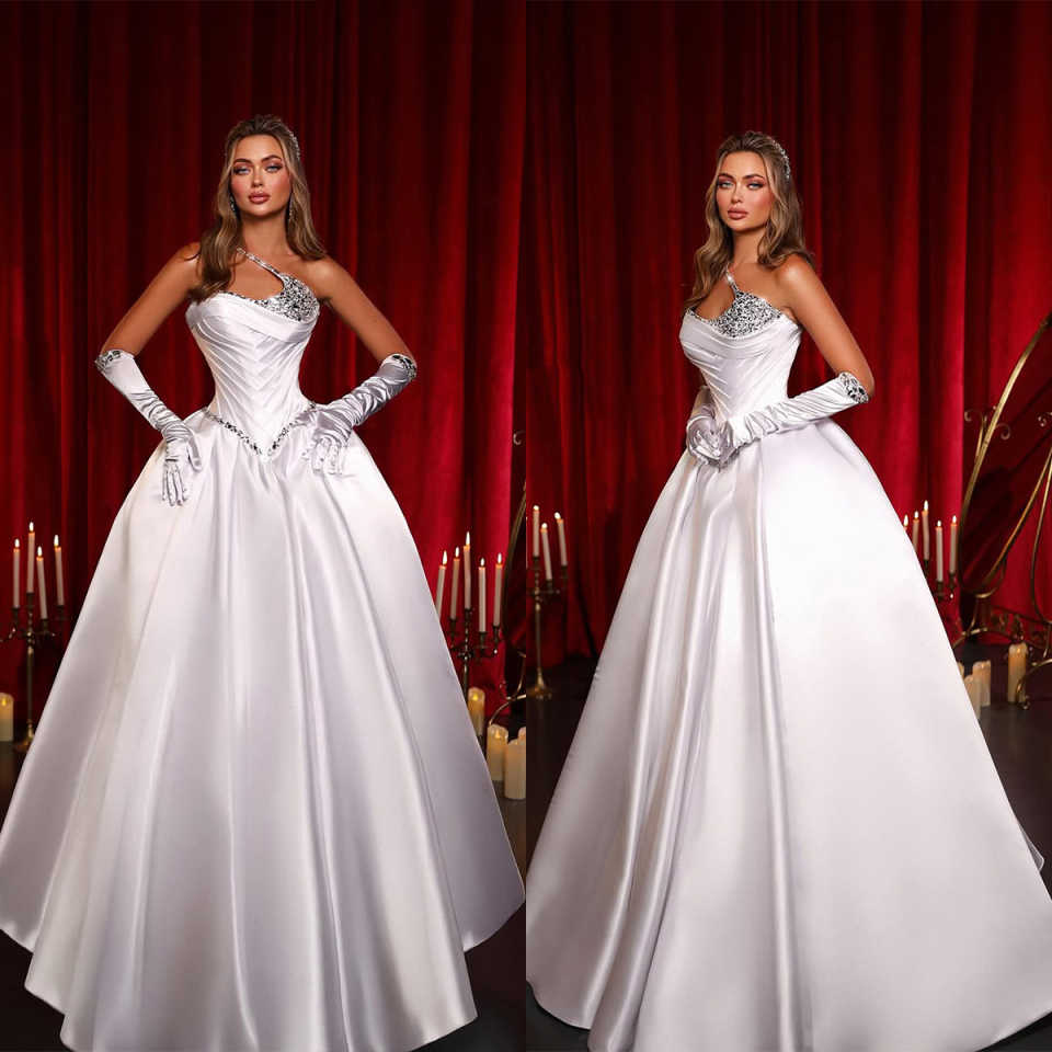 Vintage A e Women Wedding One Shoulder Sleeveless Bridal Gowns Ruffles Crystal Sweep Train Dress Custom Made