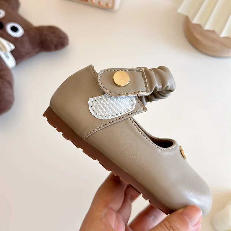 Girls Leather Shoes 2024 Spring Autumn New Soft Sole Small Girls Princess Single Shoes Childrens Performance ShoesT250306