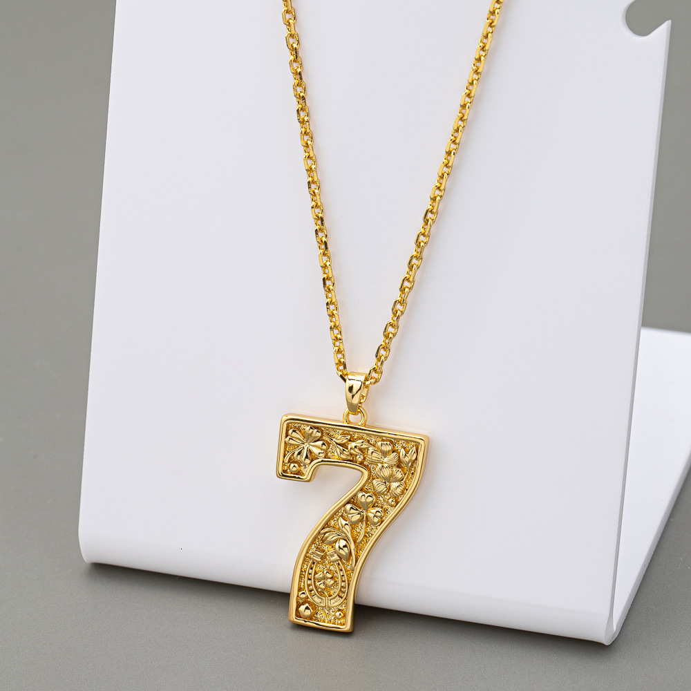 Stylish Simple Brass Gold Plated Lucky Seven Pendant Necklace Collarbone Chain Temperament Woman