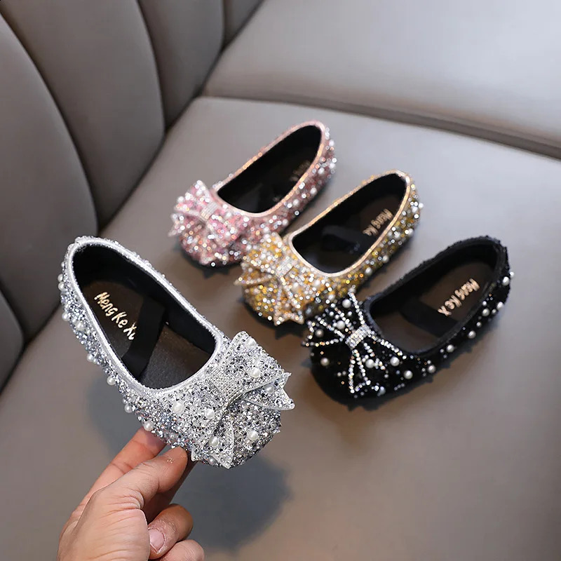 Childrens Flats Kids Single Shoes Fashion Girls Pink Rhinestone Bow Silver Princess Shoes Students Show Shoes H791 250305