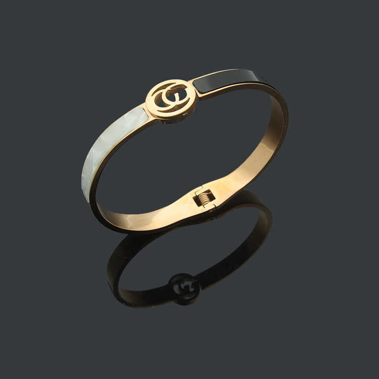 Bangle Titanium Steel Jewelry Hollow Gblack Sheet White Shell Bracelet for Women H250306