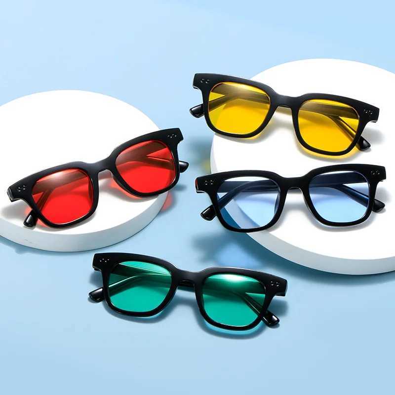 Womens and mens styles handicrafts sunglasses trends high-end feel ins UV protection sun screen clear red sunglassesXJ250306