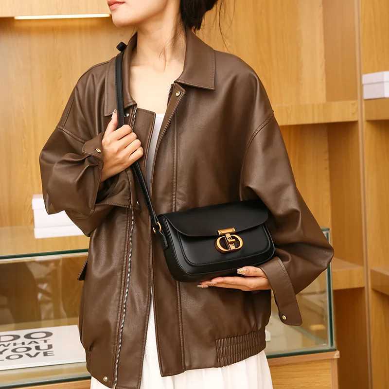 Large capacity retrofashion bag for women easiest for matchnew arrival maillard small square bag texture niche style bag Y250306