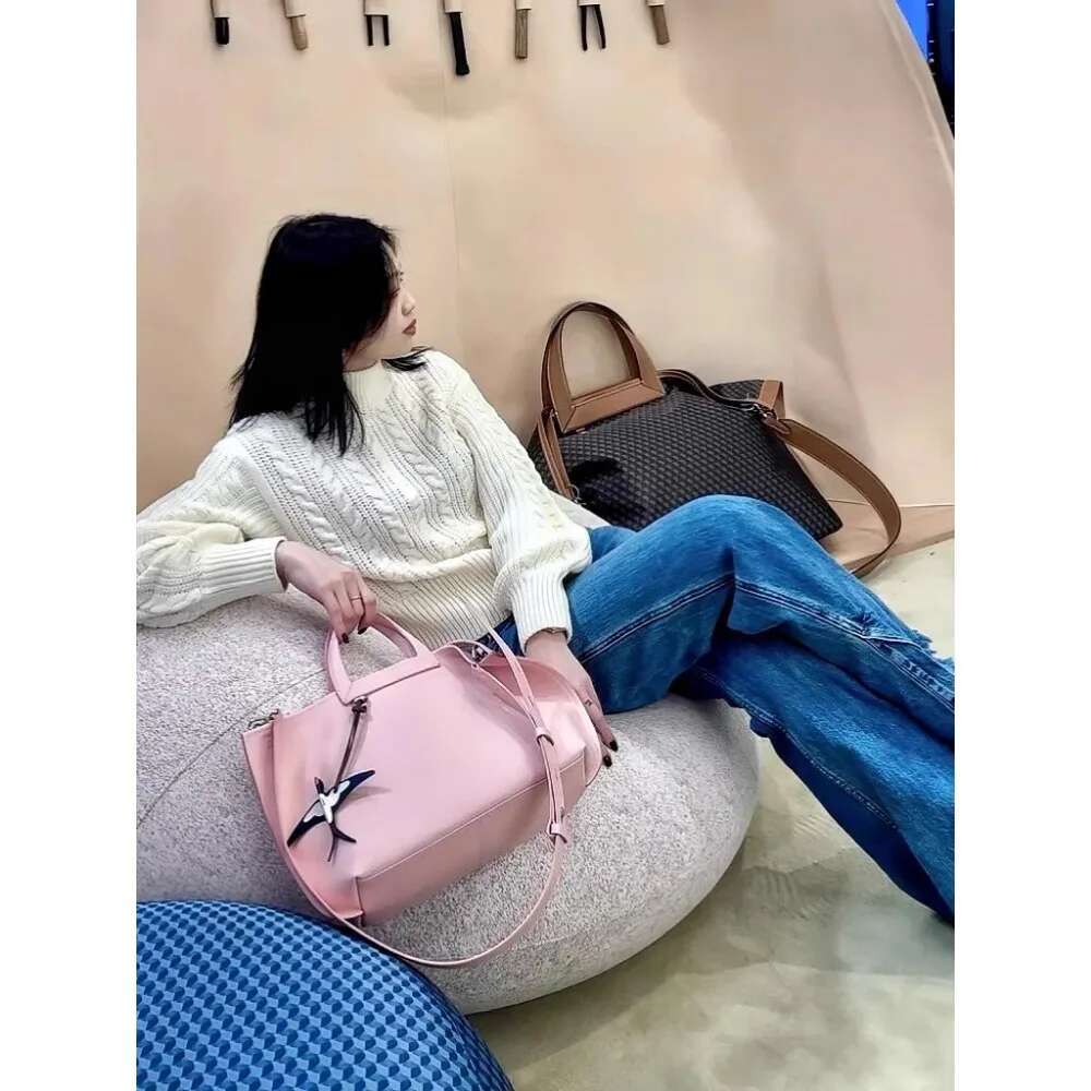 VOAETEC 2025 Early Spring Folding Ear Bag Leather Tote Commuter One Shoulder Crossbody Handbag Casual Versatile Lazy
