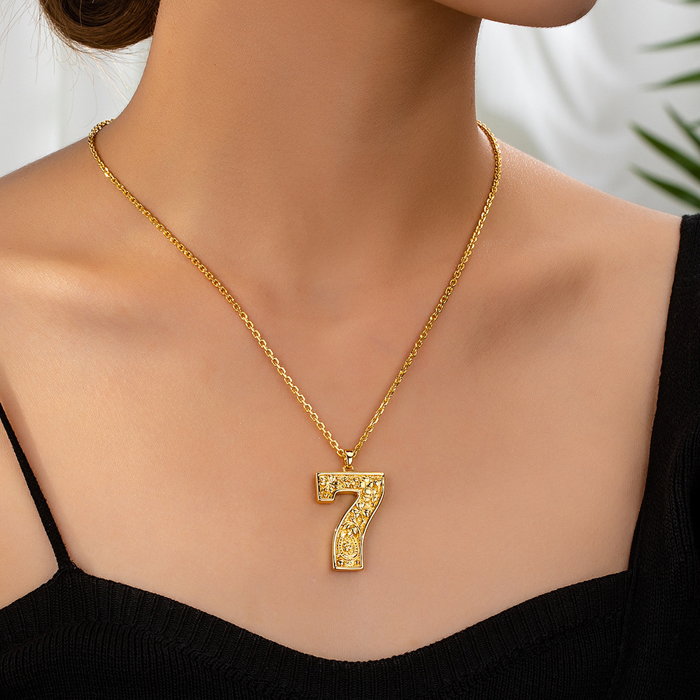 Stylish Simple Brass Gold Plated Lucky Seven Pendant Necklace Collarbone Chain Temperament Woman