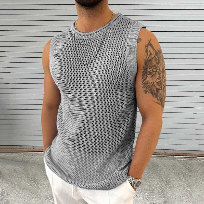 Leisure Solid Color Hollow Out Mens Knit Camisoles Summer Casual O Neck Sleeveless T Shirt Men Fashion Slim Knitting Tank TopsT250318