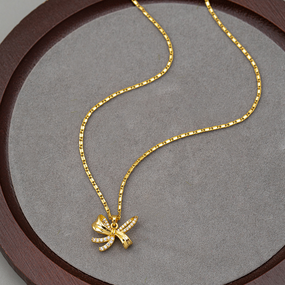 Light Luxury Niche Design With A High Sense Of Bow Pendant Necklace Collar Female