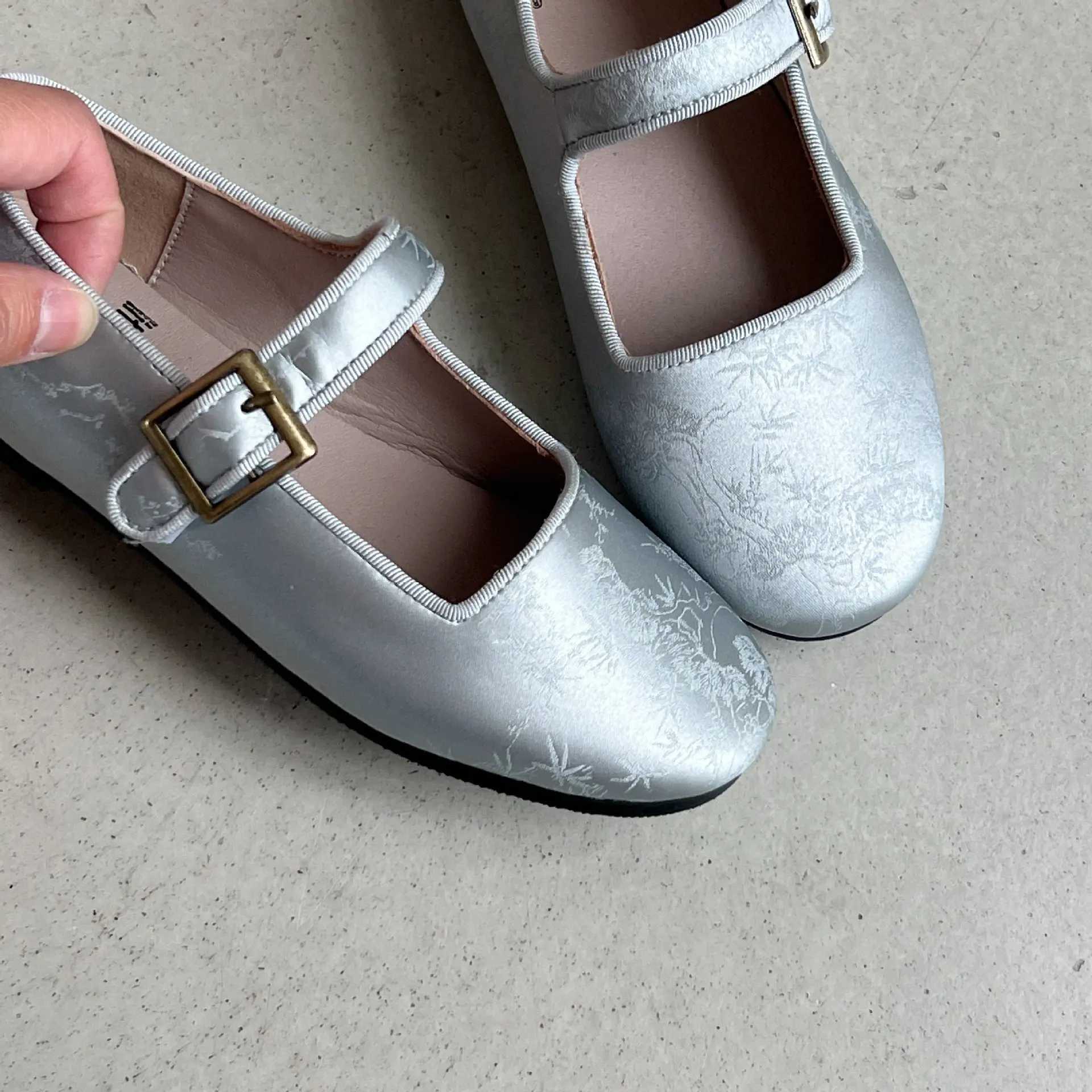 Chinoiserie Girls Flats Shoes Exquisite Embroidery Fashion Mary Jane Childrens Casual Shoes Kids Shoes for CheongsamT250306