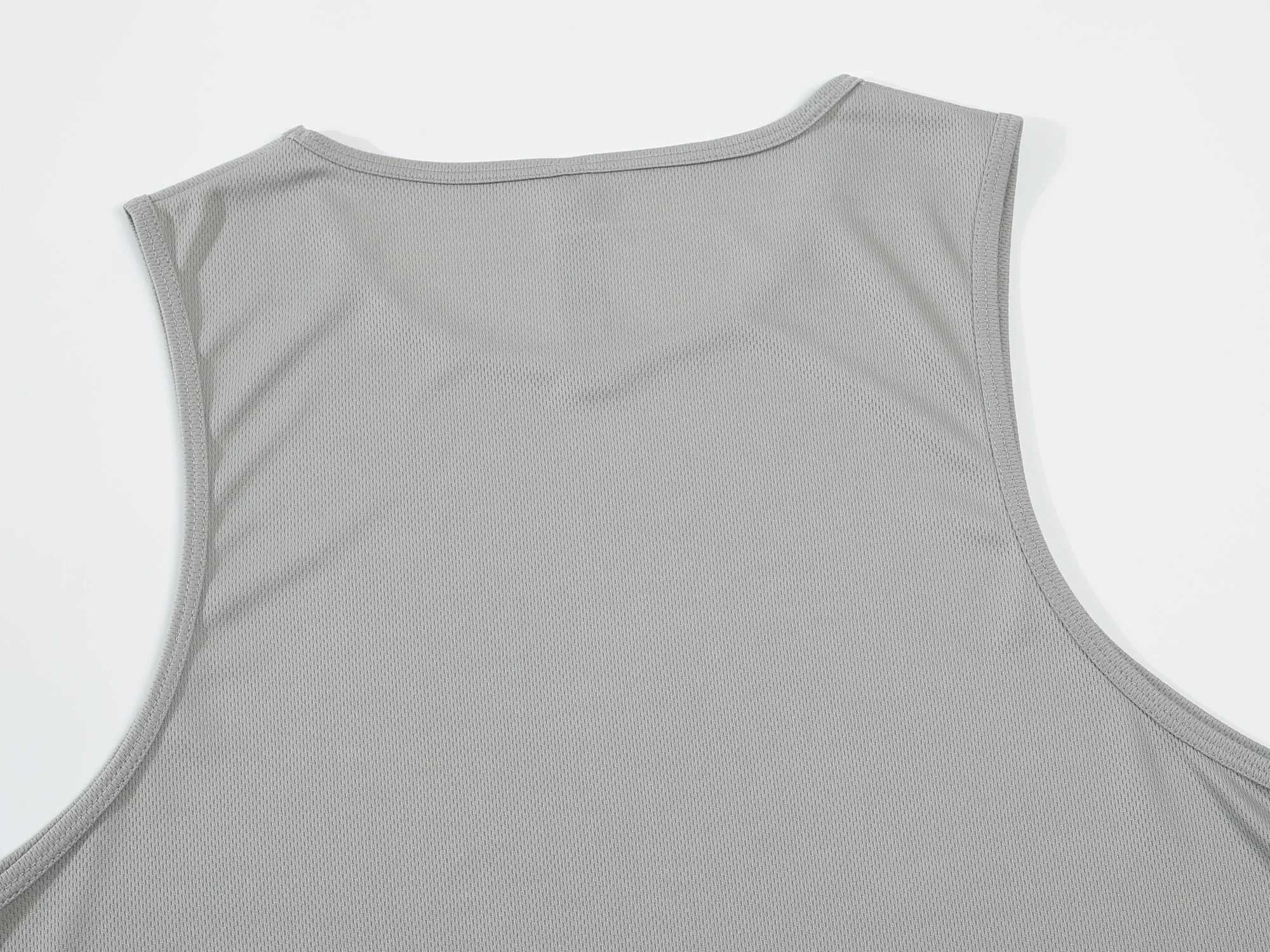 Men Ice Silk Tank Tops Tees Summer Breathable T-Shirt Undershirt Male Fitness Mesh Quick-Drying Vest Sleeveless Running VestT250318