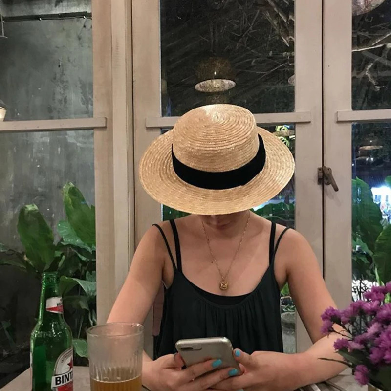 Summer Female Natural Stiff Wheat Straw Boater Fedora Top Flat Hat Women Beach Brim Cap RAFFIA Sun Hat for Women Jazz Panama 250303