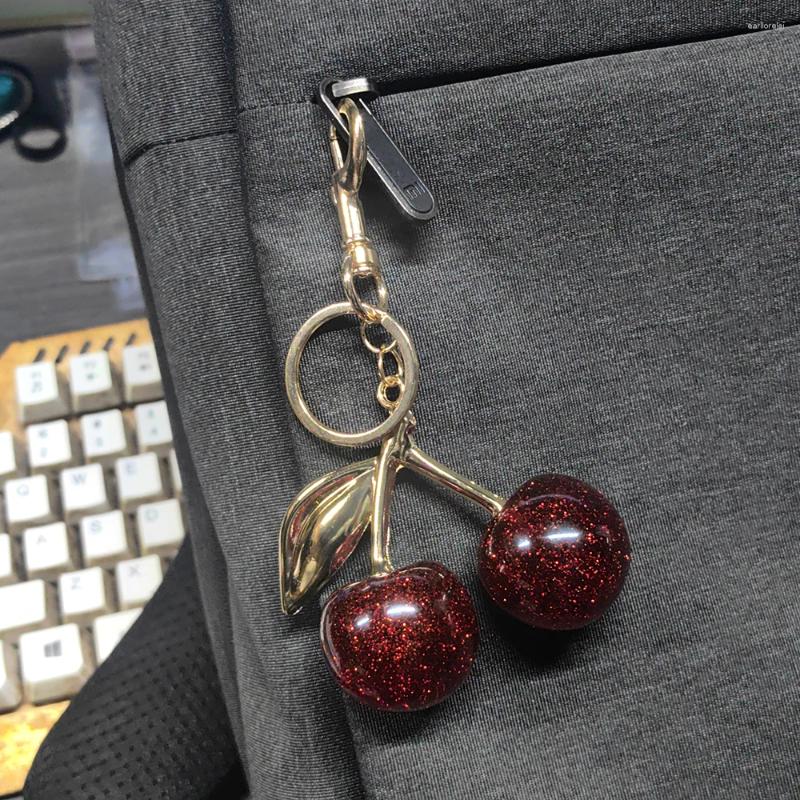 Keychains Red Cherry Bag Charm Keychain Exquisite Elegant Small Fresh Y2K Keyring For Women Backpack Purse Pendant Accessories Gift