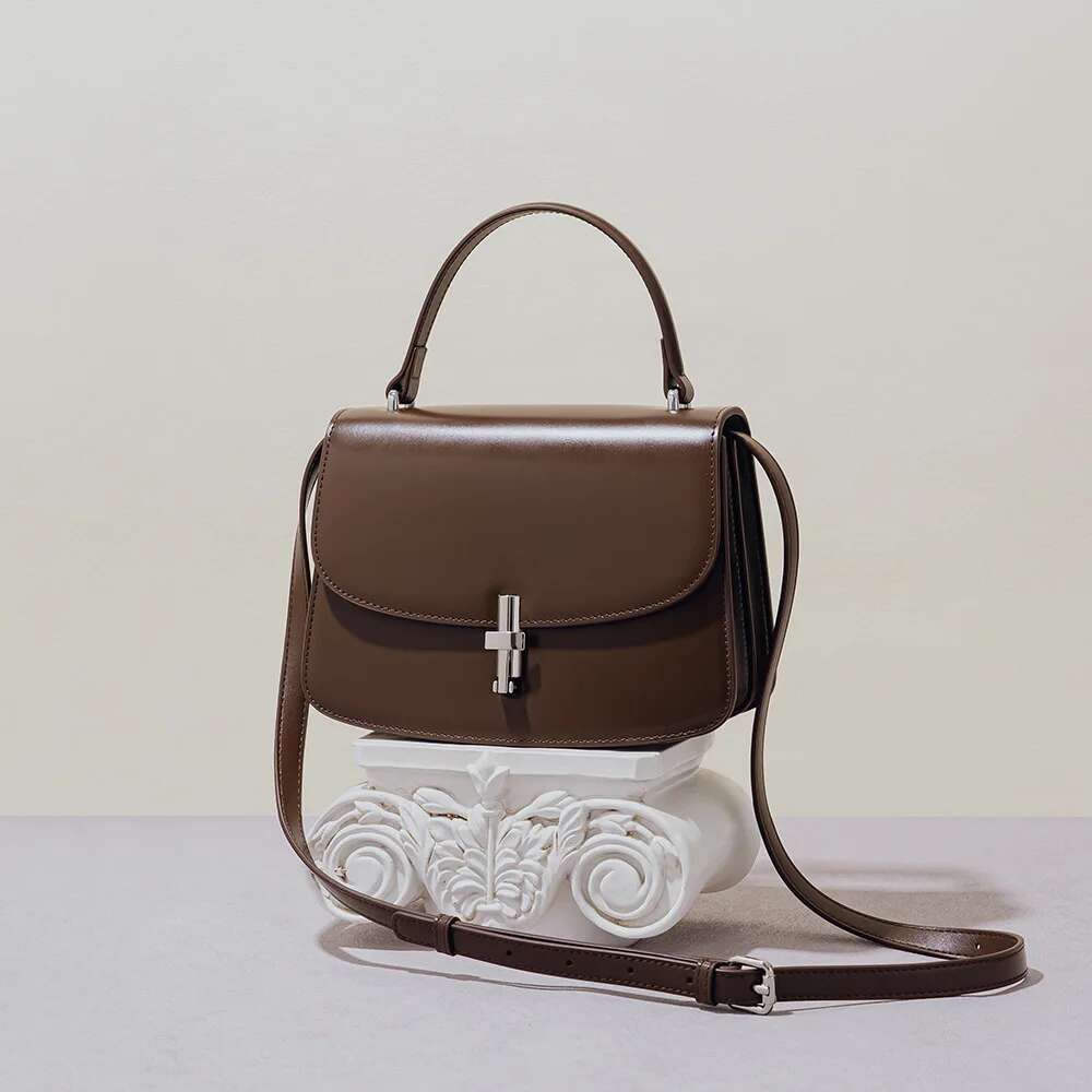 Genuine Leather Women's Shoulder Design Simple Fashion High Quality Cowhide Custom Crossbody Bag For Ladies