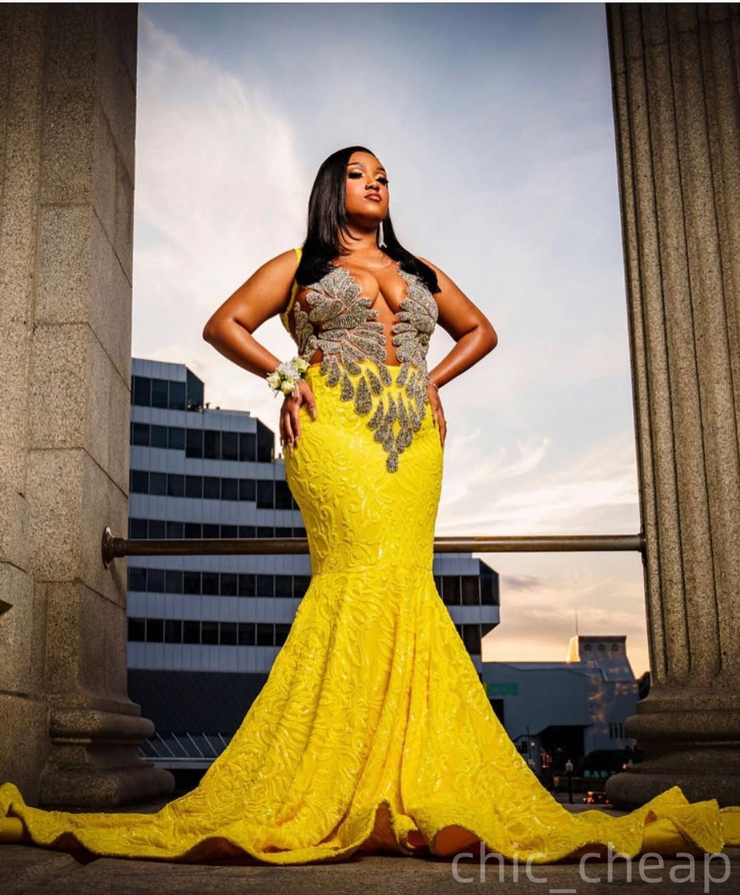 Mermaid Yellow Prom Dresses 2025 Sheer Neck Crystals Sequined Lace Evening Formal Party Second Birthday Engagement Gowns Plus Size Dress For Special O
