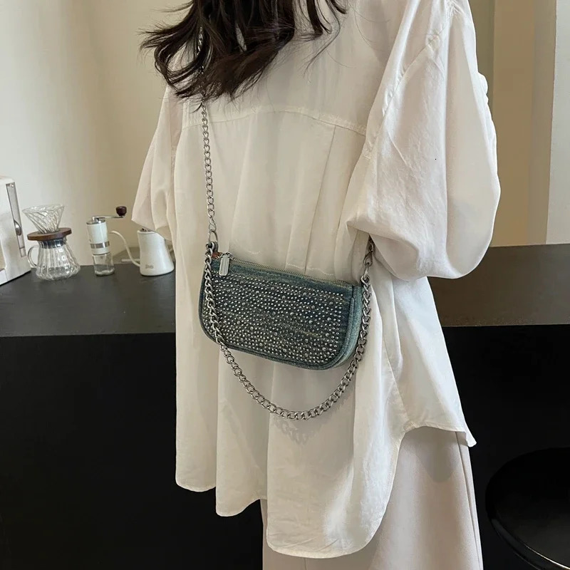 Womens Rivet Denim Crossbody Clutch Bags Versatile Chain Single Shoulder Sequined Handbags Female All-match Zipper Phone Purse 250306