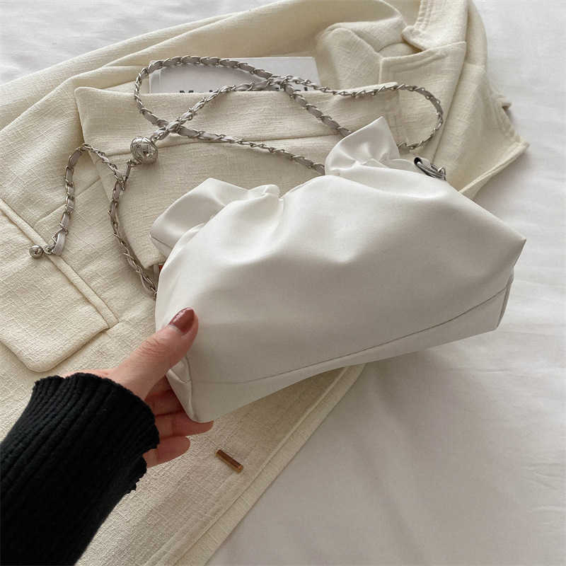 Niche texture bag for women 2024 new summer versatile chain shoulder crossbody bag high-end pleated cloud bag Y250306