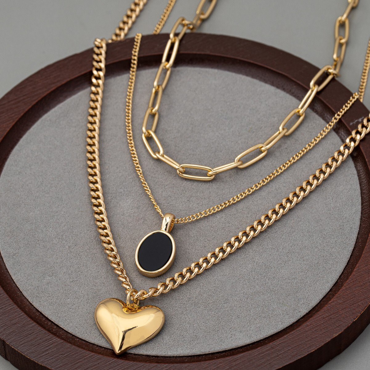 Ins Metallic Temperament Multi-layered Love Pendant Personality Necklace Collar Women's Jewelry