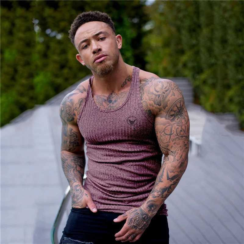 Running Sleeveless T Shirt Men Fitness Slim Fit Stringer Tank Top Male Sports Strips Fashion Singlet Summer Knitted Gym ClothingT250318