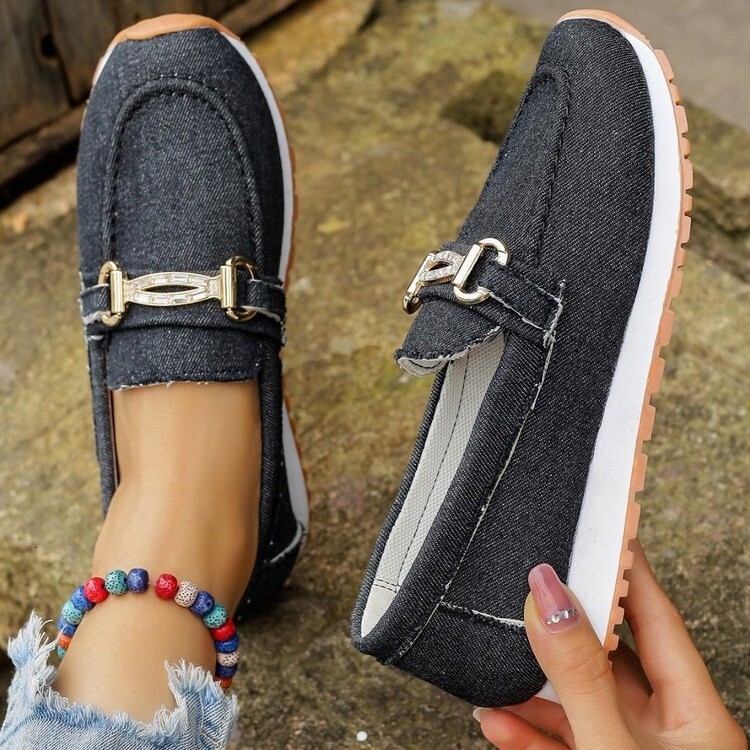 Women's casual new decoration simple 2025 solid color women's lightweight plus size buckle single shoe autumn and winter ddmykukumalu