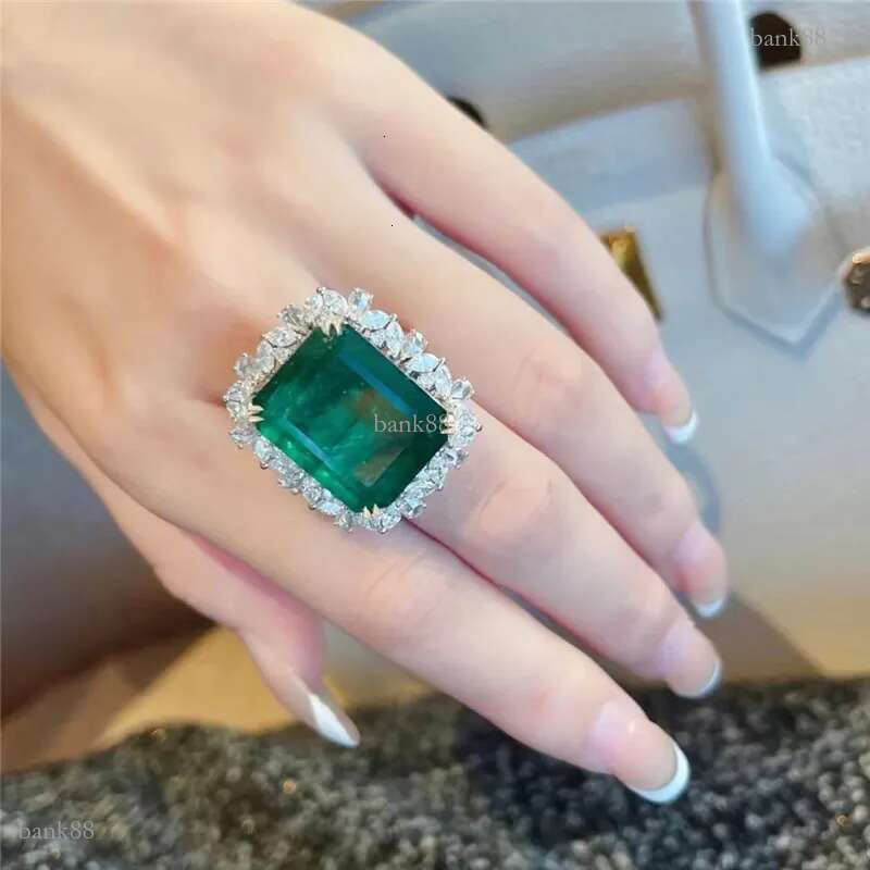 Solitaire Ring Japanese And Korean High Quality Fashion Emerald Ring Ladies All Match Birthday Party High End Jewelry Gift 23