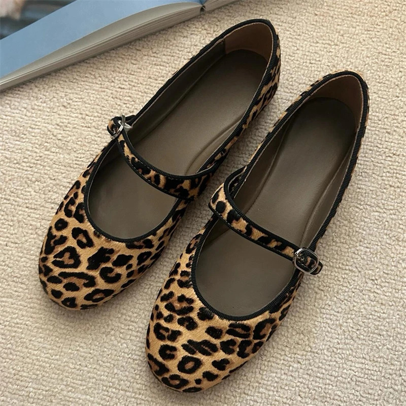Fashion Leopard Print Women Flats Mary Janes Shoes Shallow Footwear Female Belt Buckle Casual Ladies Shoes 250306