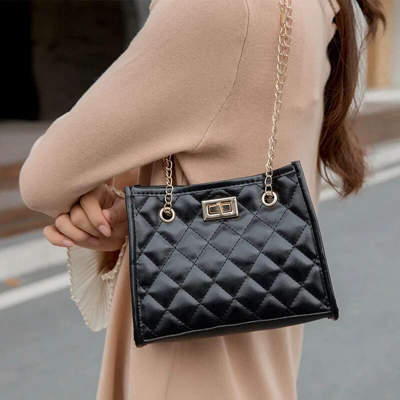 Hot Selg New Solid Color Prismatic Plaid Women Shoulder Bag Korean Version Fashion Lady Style Chain Pu Leather Light Handbag