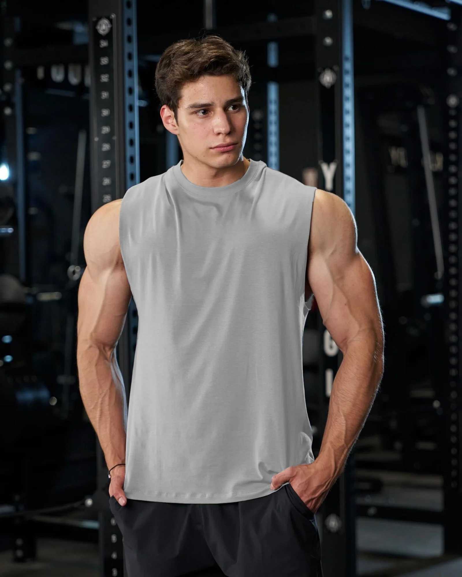 2025 Mens new solid color sports fitness crewneck vest fitness sleeveless blank sports muscle vestT250318