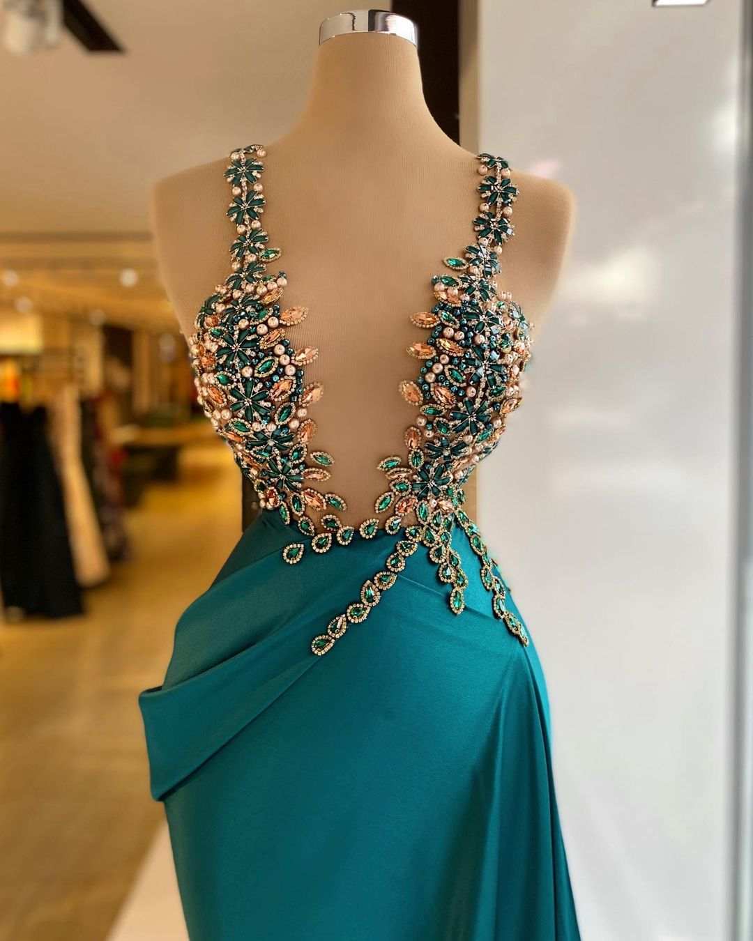Evening Dresses For Women Sheer Neck Sleeveless Gown Crystal Beaded Sweep Train Party Customized Dress