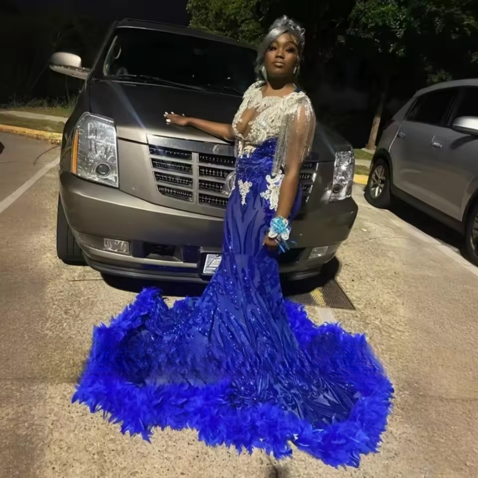 Customized Sparkly Blue Sequined Prom Black Girls 2025 With Feather Glitter Beaded Mermaid Party Long Birthday Dresses