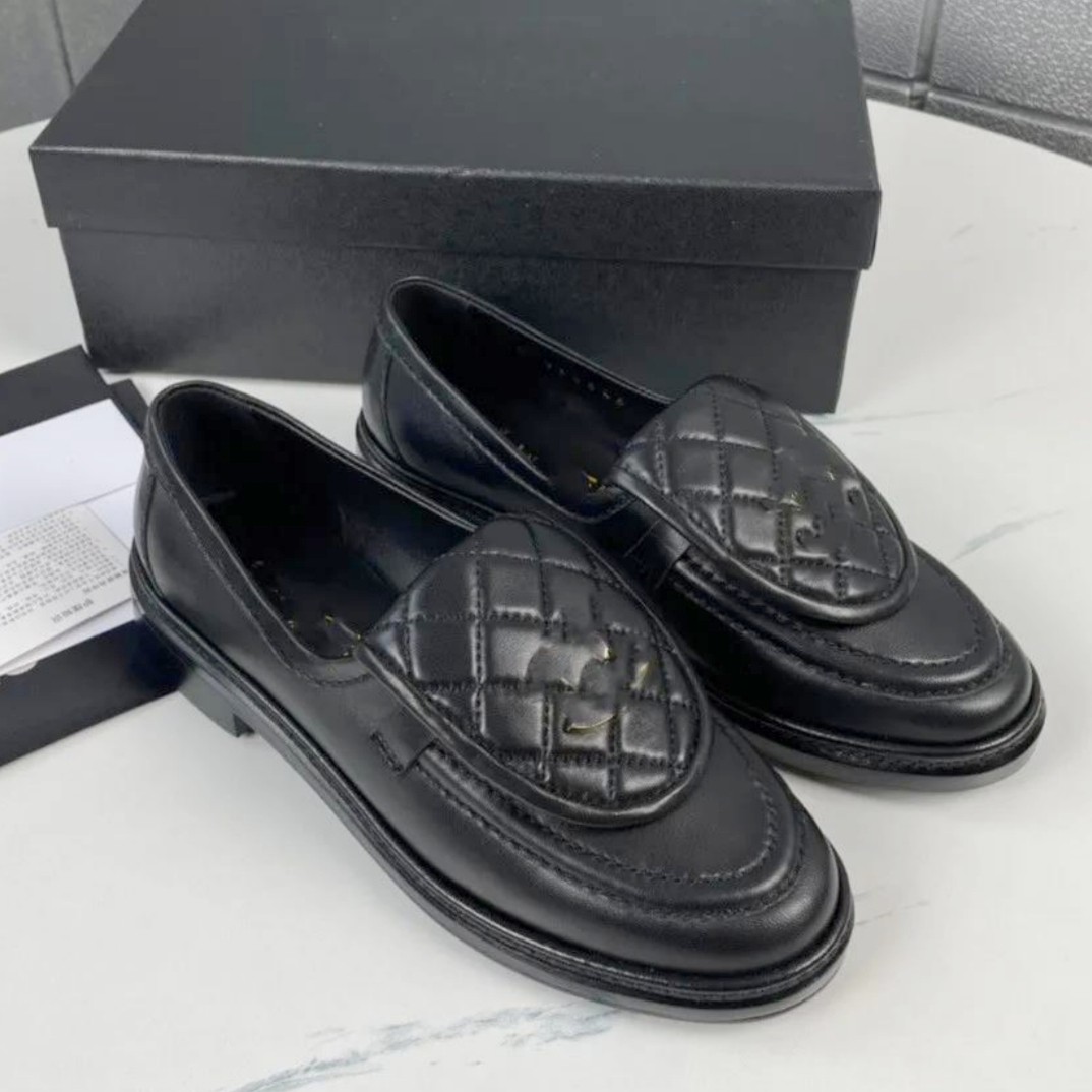 Designer quilted loafers Channels Dress Shoes 100% real leather Size 35-42 Women Loafers Chunky Flat Shoes Lambskin slipper sandal With Gold Hardware Luxury Platform