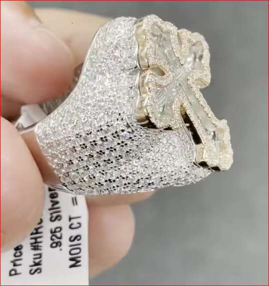 Solid Silver Pyroxene Chilled Cross Ring Made Of Pure Silver Suitable For Mens And Womens Fashion Jewelry