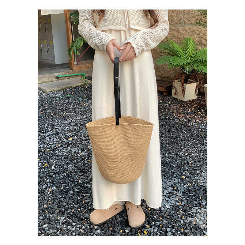 Straw Woven Bag, Summer Niche Designer Style, Bucket Bag, Sloping Back, Single Shoulder, Hand-held Ins Beach Bag, Ladies' 250315