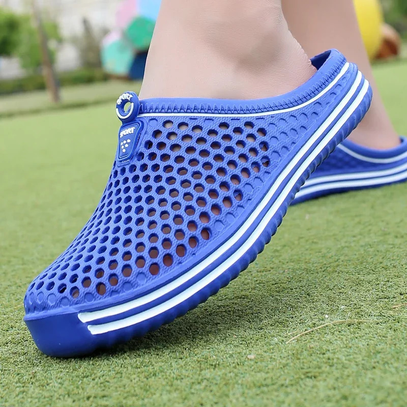 Comfortable Men Pool Summer Outdoor Beach Shoes Men Slip on Garden Clogs Casual Water Shower Slippers Unisex Zapatos 250306
