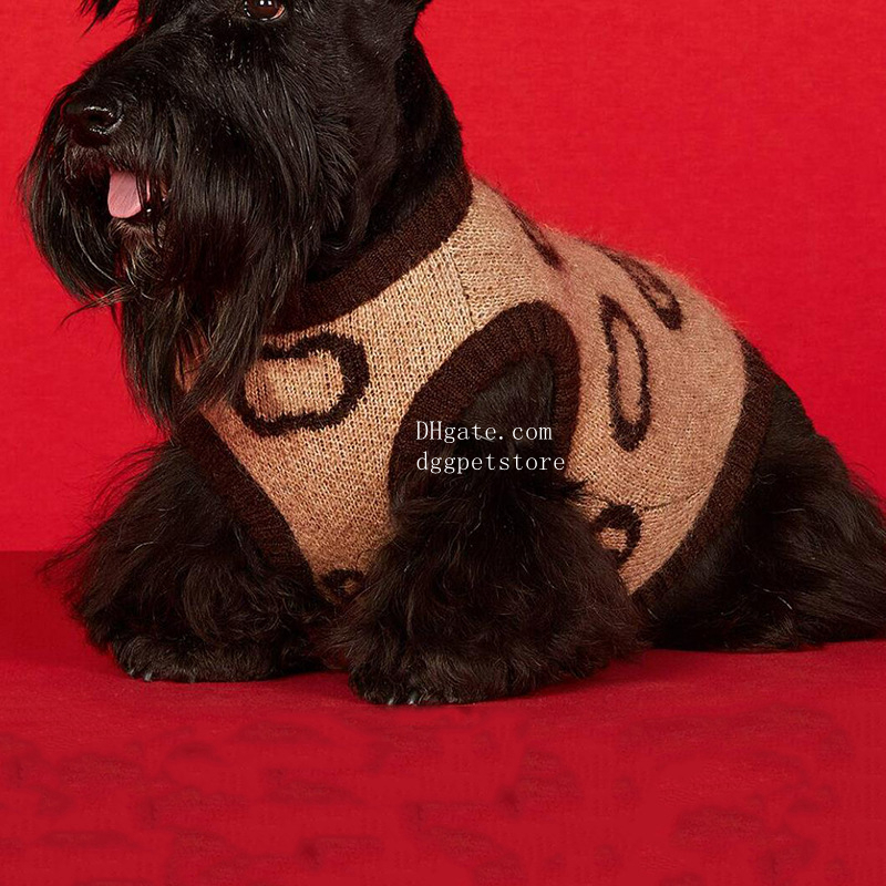 Designer Dog Clothes Brands Dog Apparel with Classic Jacquard Letter Pattern Thermal Knitwear Pullover Warm Pet Sweaters Winter Coats for Small Dogs B