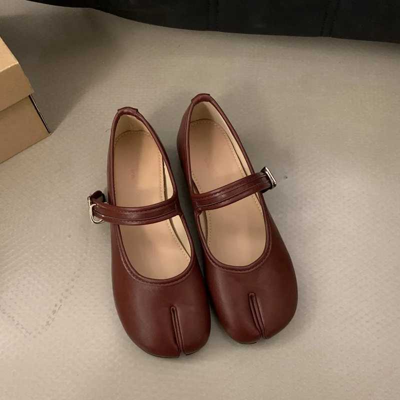 Fi Tabi Ninja Shoes Wen Flats Ballet Split Ballet Womens Round High Heels Felt Fem Moccasin Brand MUJI Y250307