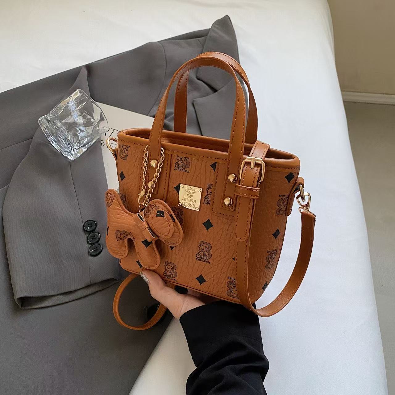Designer's 2024 autumn/winter new women's suede frosted tote shopping single shoulder hand-held large capacity bag