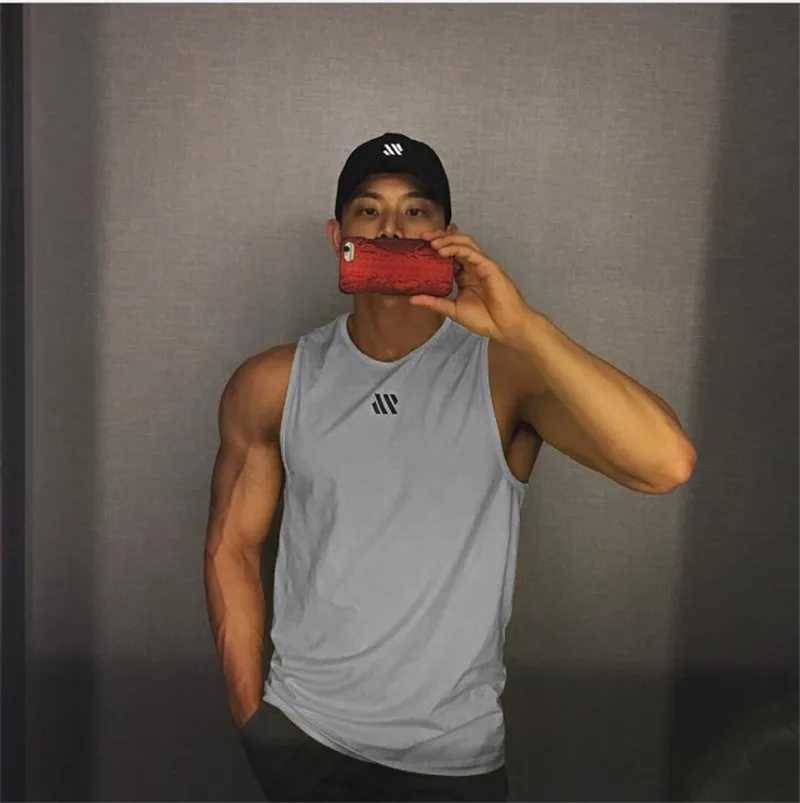 2022 Mens Gym Tank top Men Fitness Sleeveless Shirt Male Mesh Breathable Fitness Sports Vest Undershirt Gyms Running Vest MenT250318