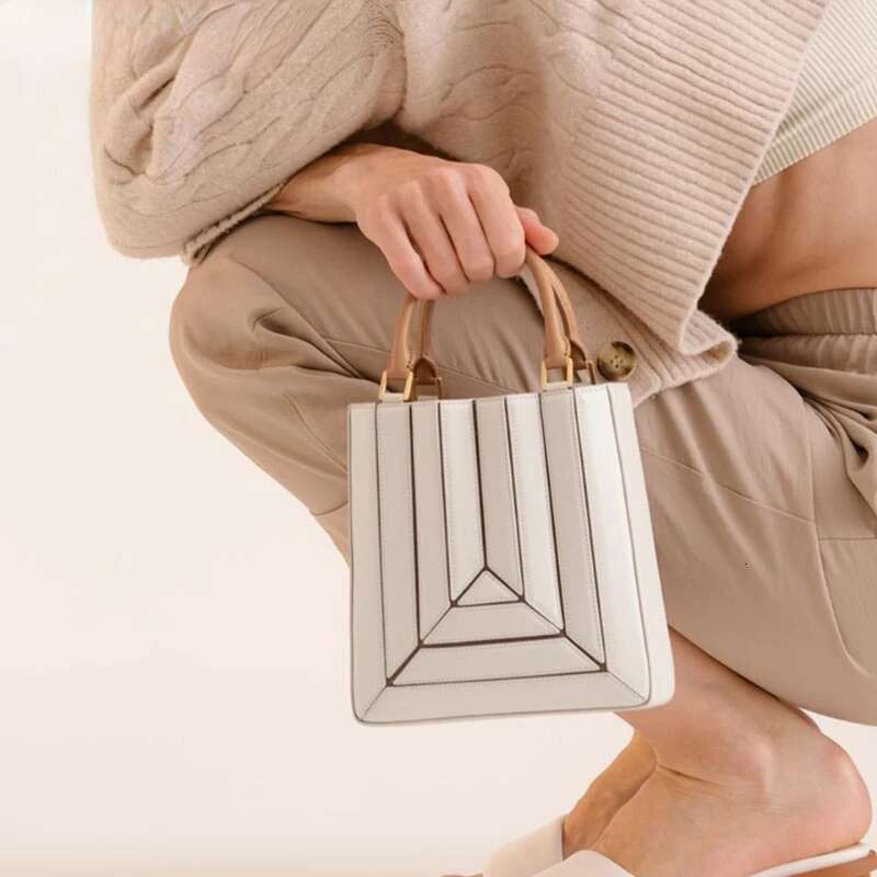 Crossbody Fornew Niche Design Sense Fashion Style Pleated Shoulder Bag Women Casual Purses And Handbags