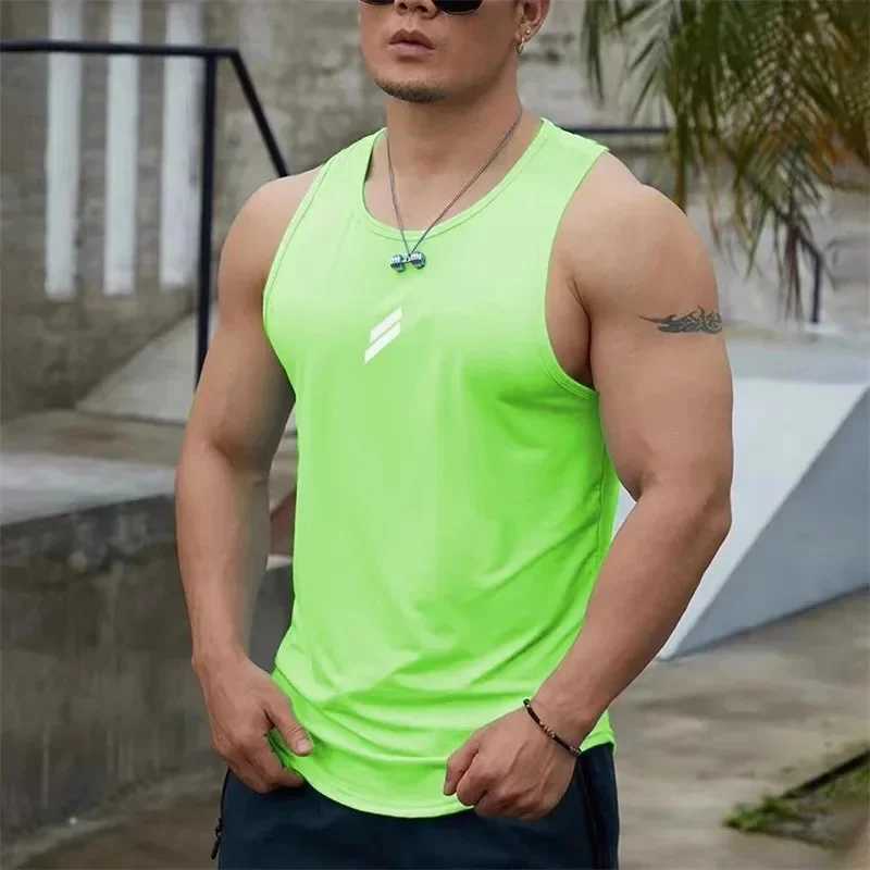 Summer New Simple Striped Print Pattern Round Neck Vest Daily Fitness Sports Sleeveless Breathable And Comfortable Mens VestT250318