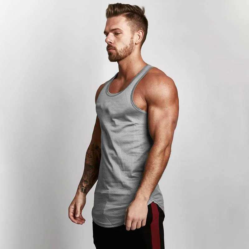 Running Tank Top Men Fashion Trend Sleeveless Vest Fitness Bodybuilding Undershirt Mens Cute Top TankT250318