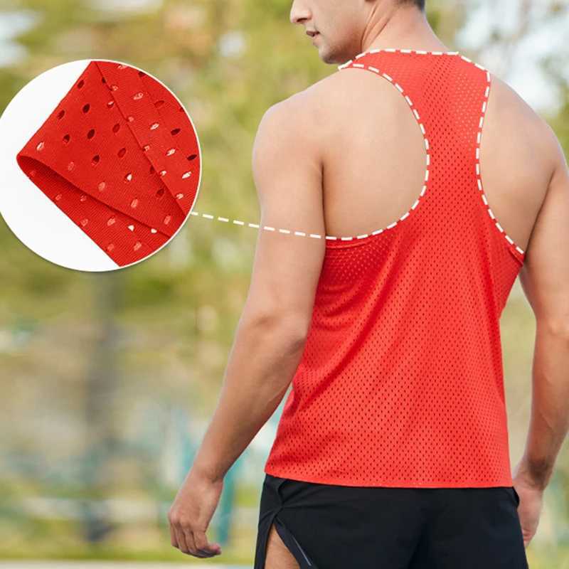 2023 Summer Mens Clothing Solid Color Tank Top Men Mesh Quick Dry Fitness Vest Bodybuilding Gym Clothing Men Sleeveless ShirtsT250318