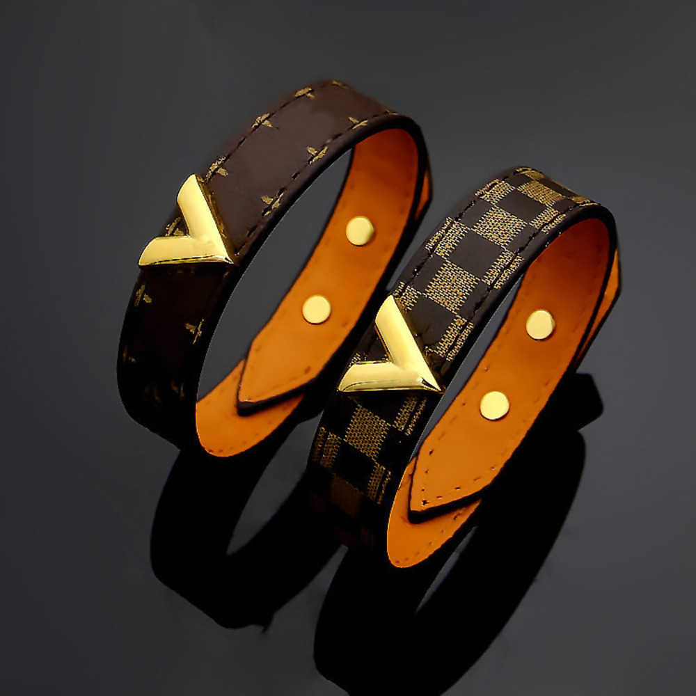 Bangle Leather Bracelet Floral V-checkered Coffee Patterned Mens and Womens H250306