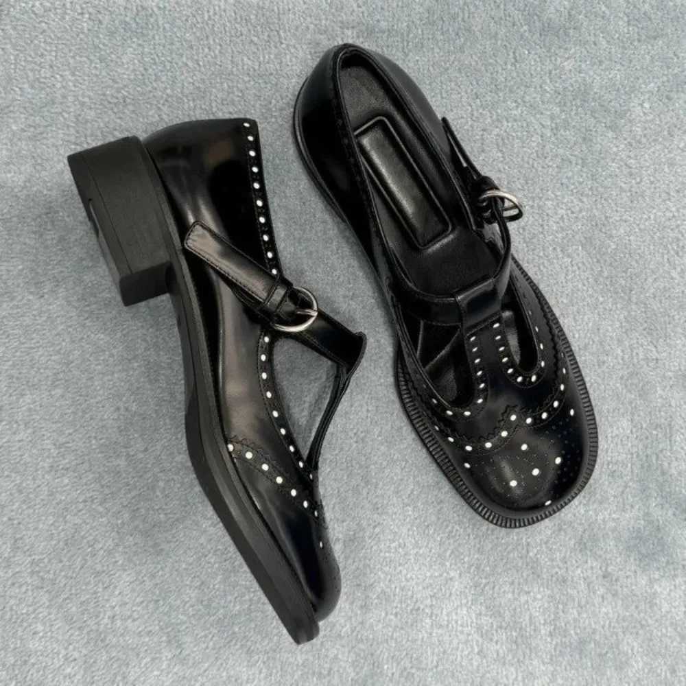 Warm genuine leather flat shoes new British style low heel casual shoe buckle with Mary Jane luxury designer Loafers Wan Y250307