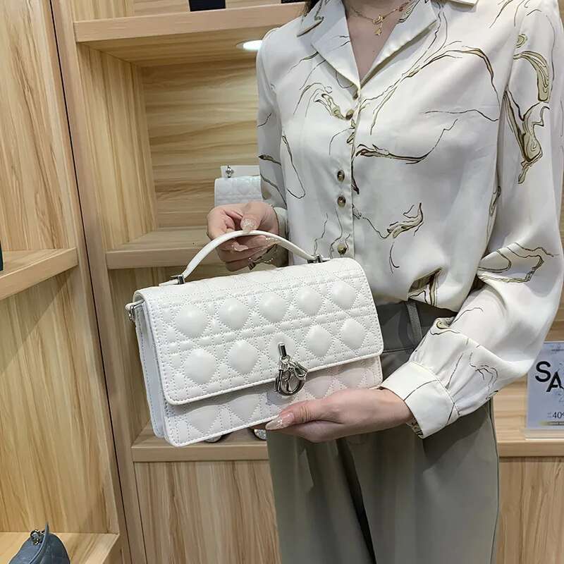 Summer New High-End New Feeltweed Style Handbag Classic Argyll Chain Single Shoulder Crossbody Small Square Bag