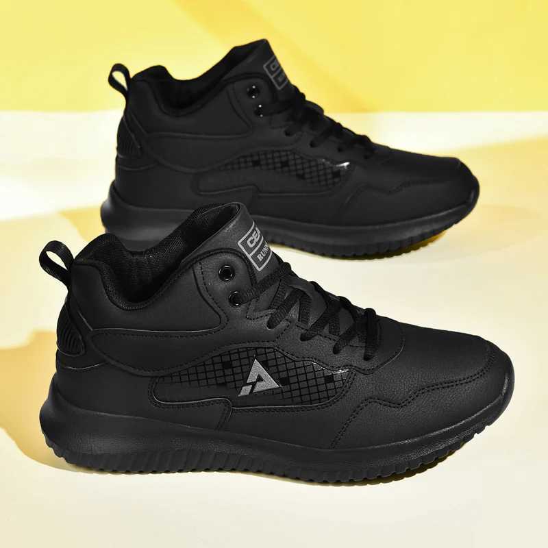 Chef shoes four season light non-slip oil-proof waterproof cfort plus size mens kitchen work shoes fashion casual mens shoes Y250306