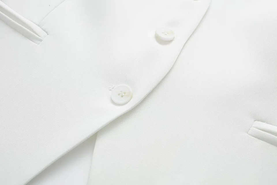 Summer 2025 Womens Sexy Halter Sleeveless Fashion Neck Vest Black and White Short Top 250227Z