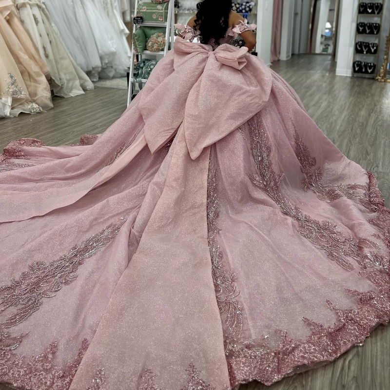Pink Shiny Quinceanera Dresses Ball Gown Off The Shoulder Sequin Applique Lace Beading Crystal Bow Tull Party Birthday Sweet 16 Vestidos 15 De Anos
