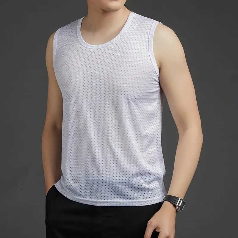 Summer Fitness Sports Tank Top 2024 Mens Sleeveless Shirt Male Mesh Breathable Vest Quick Drying Gyms Running T ShirtsT250318