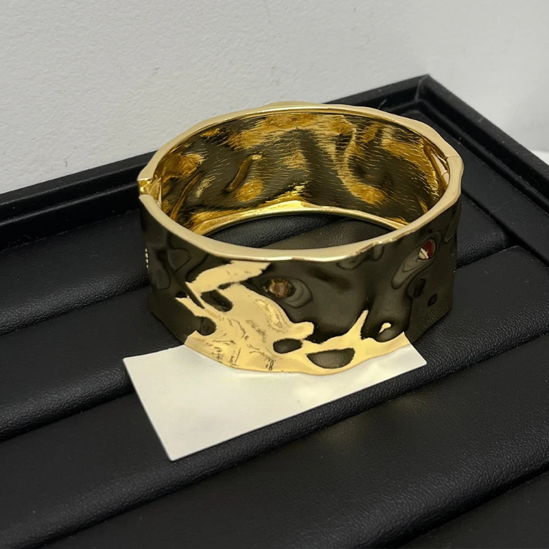 Modern Jewelry European and American Metal Open Bracelets For Women Party Gifts Cool Trend Accessories Selling 250303